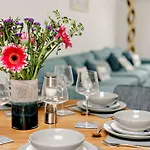 3 Bed In Newquay 90070
