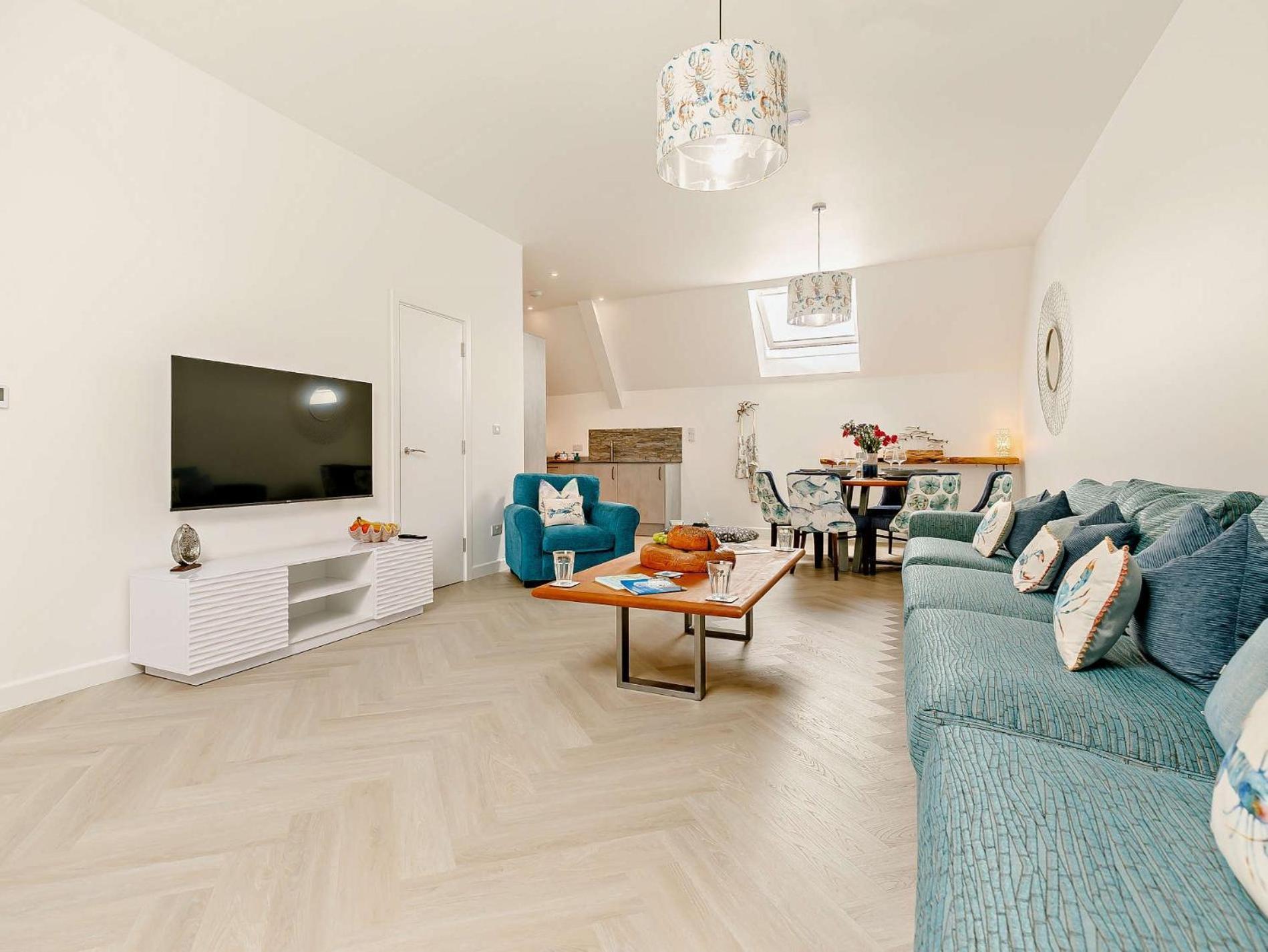 3 Bed In Newquay 90070 Holiday home *