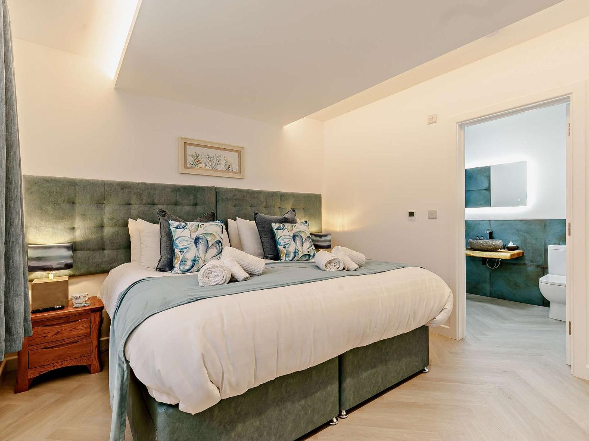 3 Bed In Newquay 90070